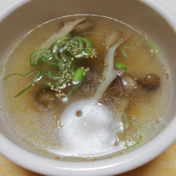 ヘルシー!きのことコーンの中華スープ